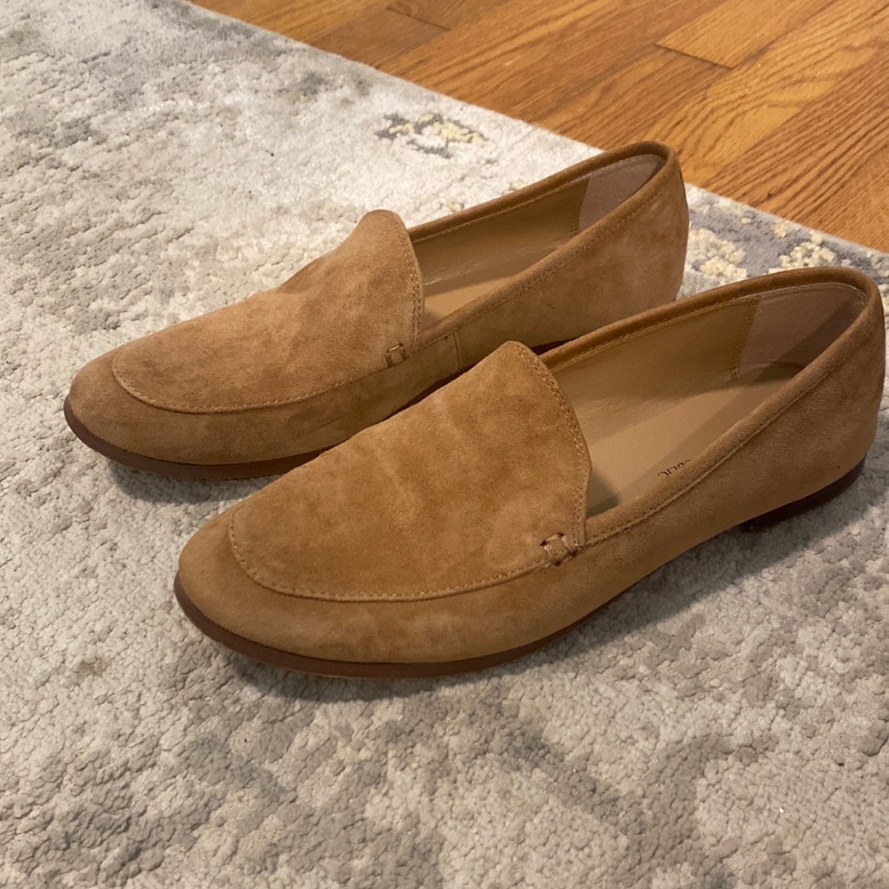Banana Republic suede loafers - size 8 - lightly worn